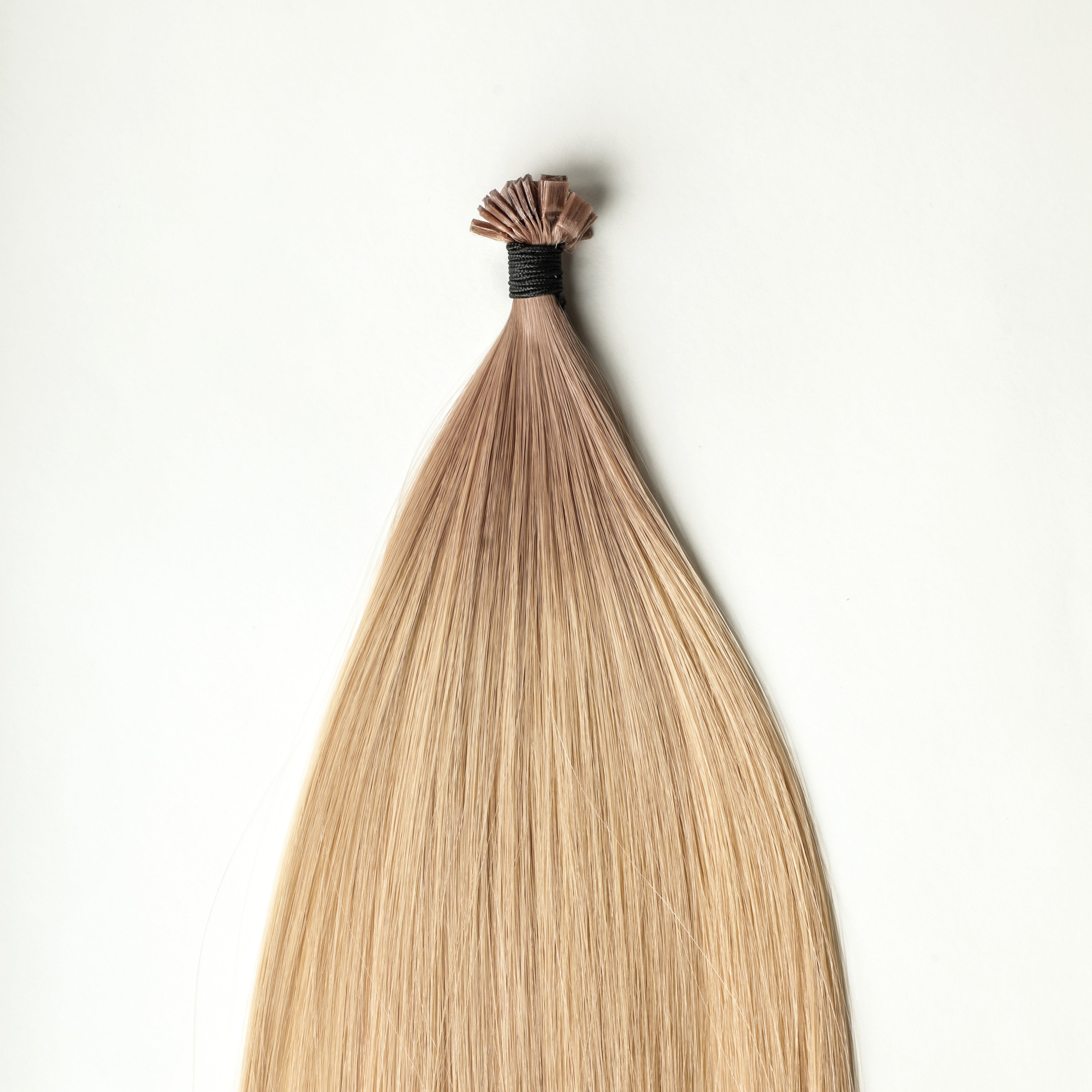 Belle - 25 gram keratin premium extensions