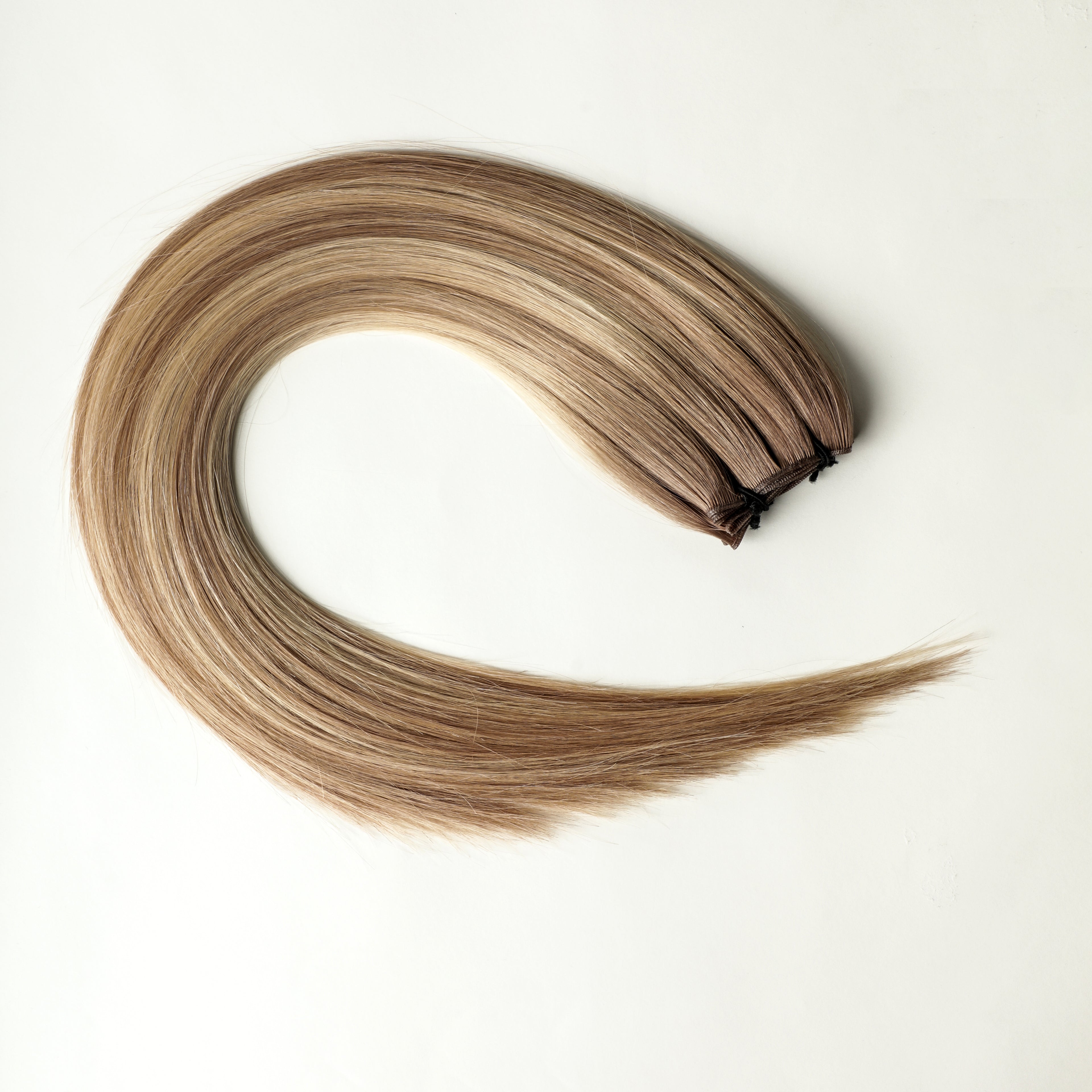 Idalía - 100 gram premium Genius Weft extensions