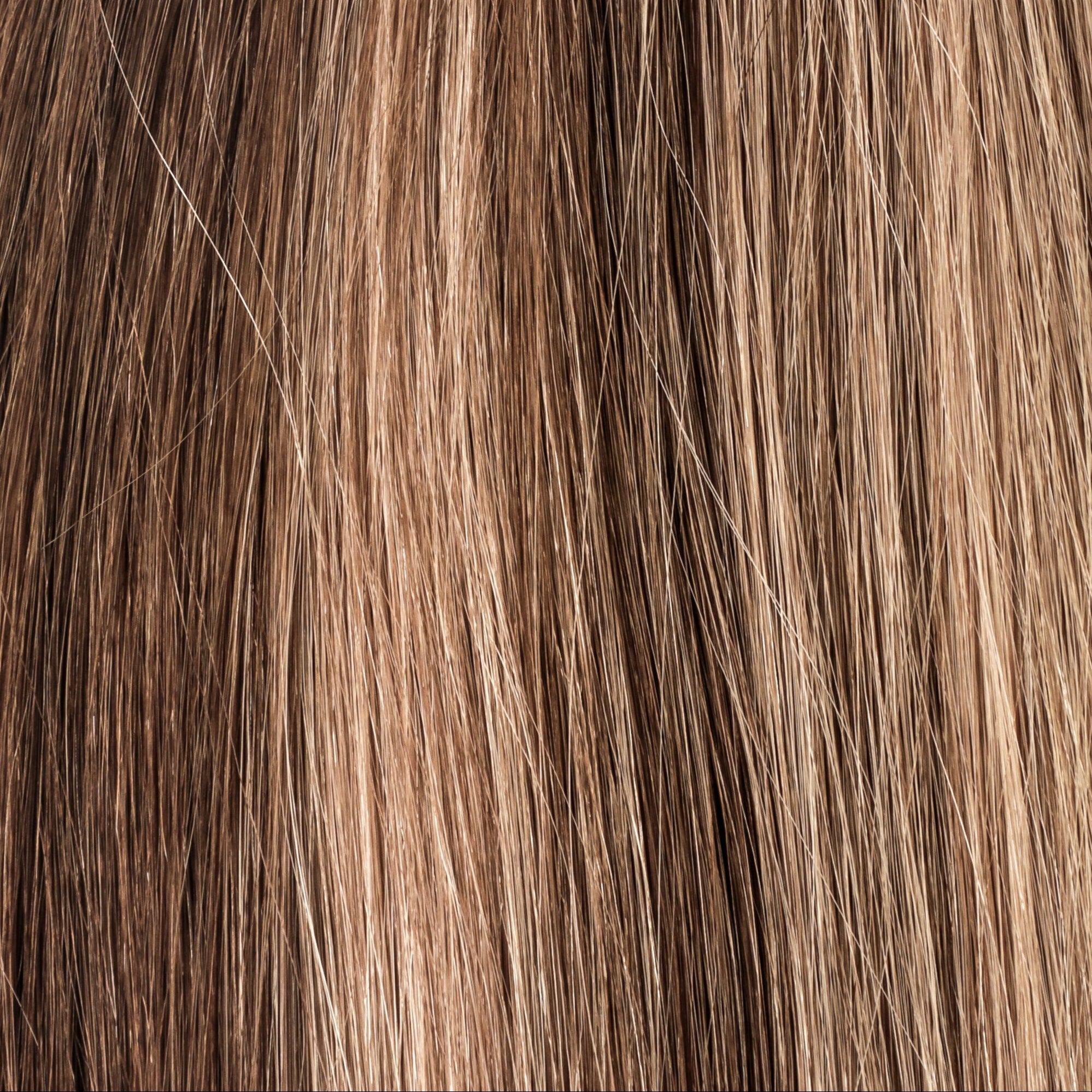 Kellí - 50 gram premium invisible tape extensions
