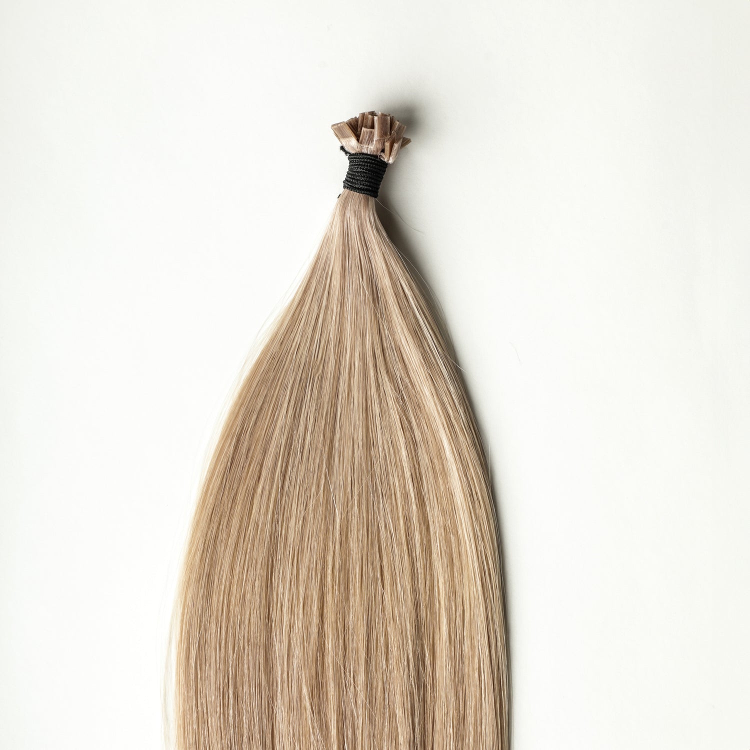Amelia - 25 gram keratin premium extensions